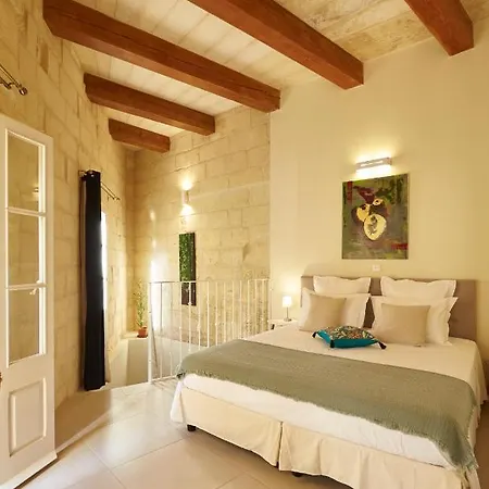 Provicario 4*