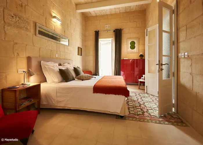 Oda ve Kahvaltı Provicario